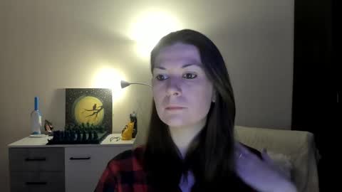 Snapshot of gretamiln chatting on 10-14-25, 06:20 Greta online show from 10-14-25, 06:20