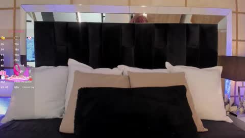 Snapshot of gretavelvet chatting on 10-26-25, 02:12 Greta Velvet online show from 10-26-25, 02:12