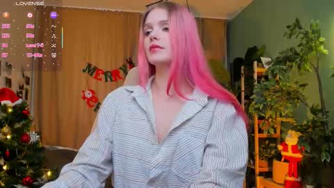 gretchen_mol online show from 12-20-25, 07:37