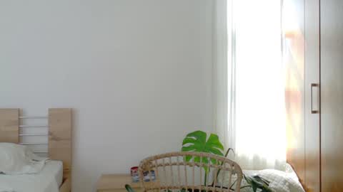 Snapshot of grettabenett_ chatting on 01-14-25, 06:28 Gretta online show from 01-14-25, 06:28