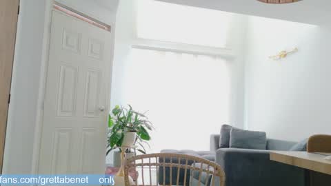 Gretta online show from 04-21-26, 09:28