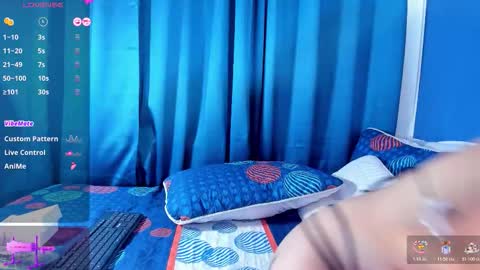 Snapshot of grettel__ chatting on 10-28-25, 08:00 Gretel online show from 10-28-25, 08:00