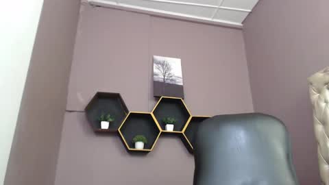 greys online show from 12-21-24, 07:35