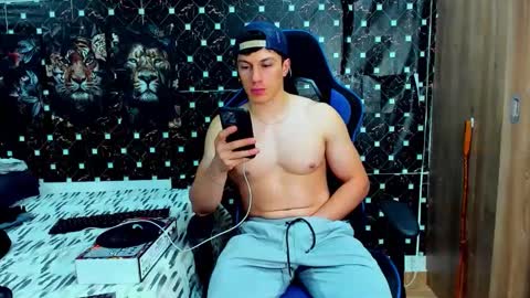 Snapshot of griego01 chatting on 05-20-26, 05:46 griego01 online show from 05-20-26, 05:46