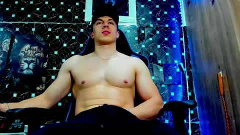 Snapshot of griego01 chatting on 05-31-26, 05:15 griego01 online show from 05-31-26, 05:15