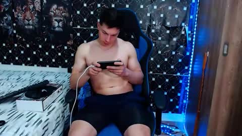 Snapshot of griego01 chatting on 06-04-26, 06:19 griego01 online show from 06-04-26, 06:19