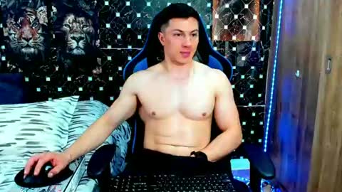Snapshot of griego01 chatting on 07-18-26, 06:01 griego01 online show from 07-18-26, 06:01