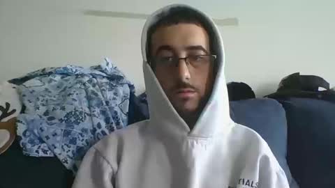 Snapshot of gringoloco253783 chatting on 10-13-25, 04:18 certifiedloverboy online show from 10-13-25, 04:18