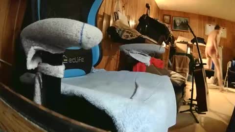 grinningbear online show from 02-06-26, 09:56