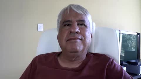 Snapshot of grisa01 chatting on 05-04-26, 12:45 grisa01 online show from 05-04-26, 12:45