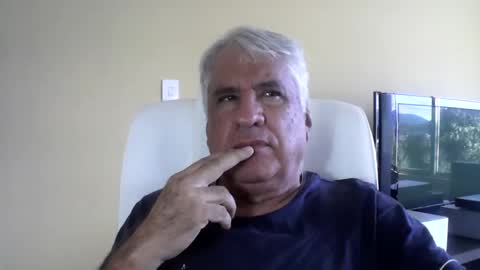 Snapshot of grisa01 chatting on 05-07-26, 12:10 grisa01 online show from 05-07-26, 12:10
