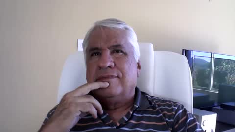 Snapshot of grisa01 chatting on 05-13-26, 01:30 grisa01 online show from 05-13-26, 01:30