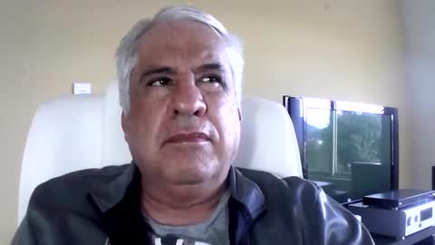 Snapshot of grisa01 chatting on 05-25-26, 12:11 grisa01 online show from 05-25-26, 12:11