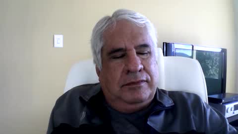 Snapshot of grisa01 chatting on 06-05-26, 12:44 grisa01 online show from 06-05-26, 12:44