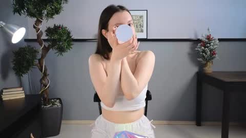 Snapshot of griselberumen chatting on 03-06-26, 05:48 Gwen online show from 03-06-26, 05:48