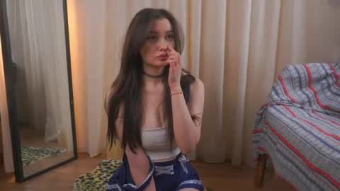 Snapshot of griselberumen chatting on 04-10-26, 04:39 Gwen online show from 04-10-26, 04:39