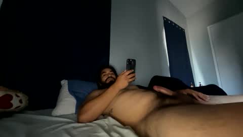 Snapshot of growerto5 chatting on 05-12-26, 10:07 Hornystoner online show from 05-12-26, 10:07
