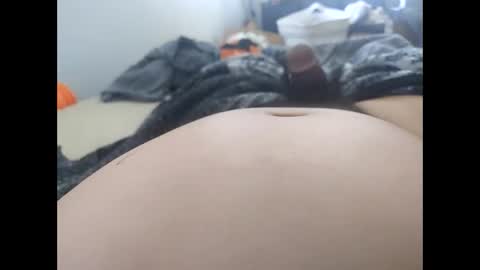 Snapshot of growingcubbear chatting on 01-16-26, 03:38 growingcubbear online show from 01-16-26, 03:38