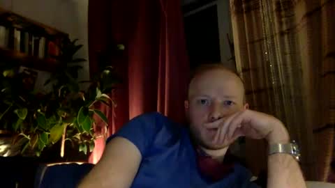 Snapshot of gruendamien chatting on 01-12-25, 12:28 gruendamien online show from 01-12-25, 12:28