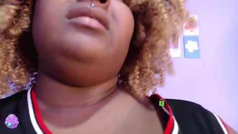 Grumosa velvet   online show from 10-03-25, 04:09