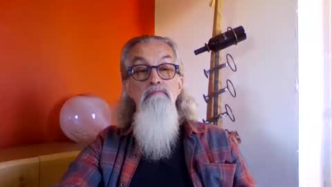 Snapshot of grybear60 chatting on 11-04-25, 12:15 Grybear online show from 11-04-25, 12:15