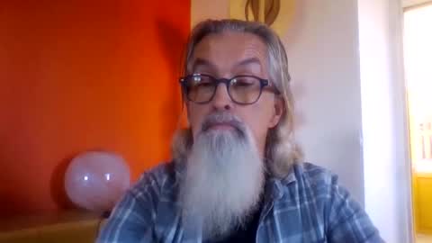 Snapshot of grybear60 chatting on 11-27-25, 12:07 Grybear online show from 11-27-25, 12:07