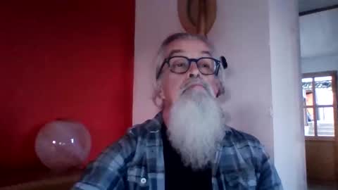 Snapshot of grybear60 chatting on 01-11-26, 04:23 Grybear online show from 01-11-26, 04:23