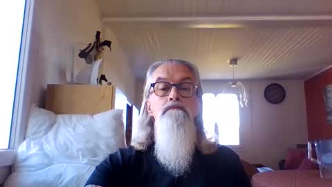 Snapshot of grybear60 chatting on 02-24-26, 11:52 Grybear online show from 02-24-26, 11:52