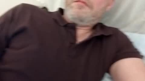 Snapshot of grzegorz34 chatting on 01-25-25, 08:21 Greg online show from 01-25-25, 08:21