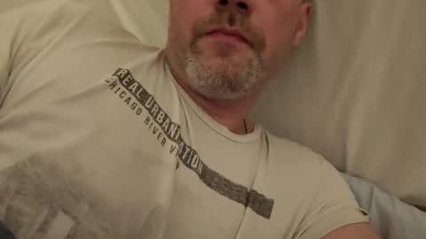 Snapshot of grzegorz34 chatting on 02-19-25, 09:36 Greg online show from 02-19-25, 09:36