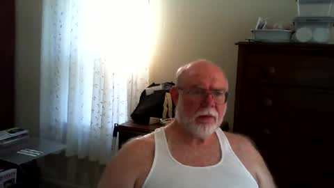 Gary online show from 06-19-26, 01:37