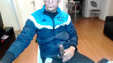 guachin_new online show from 06-18-26, 05:41
