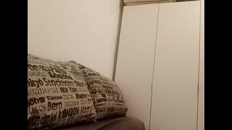 Snapshot of guanchoe chatting on 10-26-25, 11:09 guanchoe online show from 10-26-25, 11:09