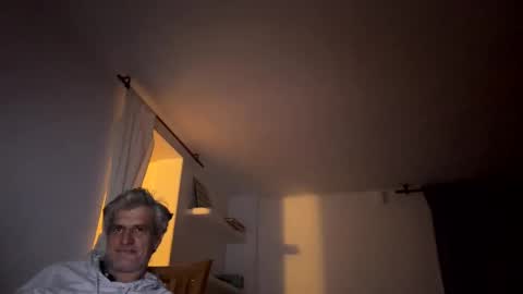 Snapshot of guardiannif_ chatting on 02-09-25, 01:44 guardiannif_ online show from 02-09-25, 01:44