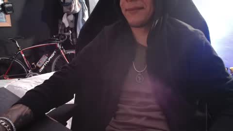 Snapshot of guayaco_ chatting on 03-11-25, 09:26 Guayaco  online show from 03-11-25, 09:26