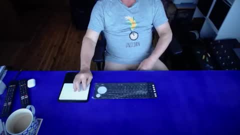 Snapshot of guesswhatigot2 chatting on 09-14-25, 07:51 guesswhatigot2 online show from 09-14-25, 07:51