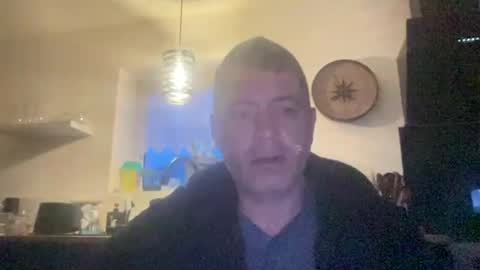 Snapshot of guil0 chatting on 03-17-26, 09:56 guil0 online show from 03-17-26, 09:56