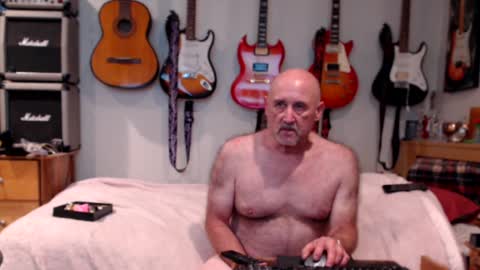 Snapshot of guitarsexgod chatting on 01-29-25, 11:30 Mario online show from 01-29-25, 11:30