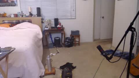 Mario online show from 03-08-26, 02:04