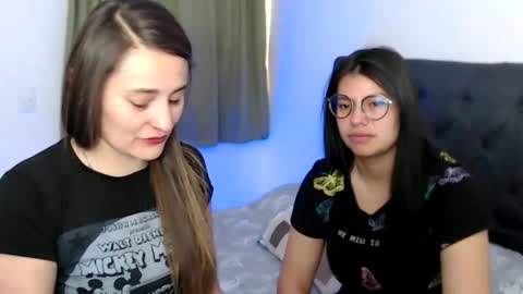 Snapshot of gumball_room chatting on 01-18-25, 09:45 Vane blonde and Hazell black hair online show from 01-18-25, 09:45