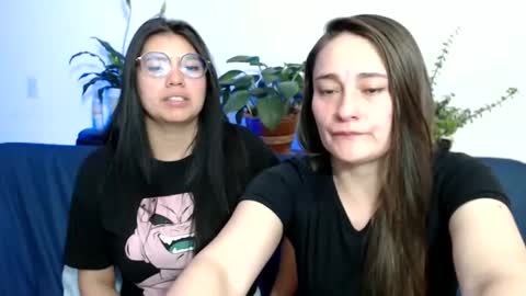 Snapshot of gumball_room chatting on 02-02-25, 05:53 Vane blonde and Hazell black hair online show from 02-02-25, 05:53