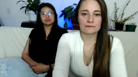 Snapshot of gumball_room chatting on 02-11-25, 04:44 Vane blonde and Hazell black hair online show from 02-11-25, 04:44