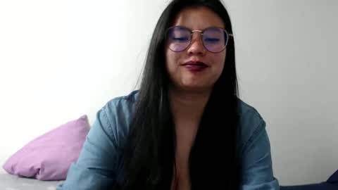 Snapshot of gumball_room chatting on 10-14-25, 03:35 Vane blonde and Hazell black hair online show from 10-14-25, 03:35
