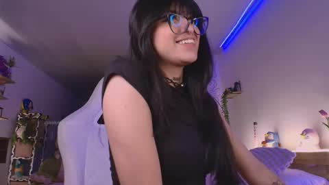 Snapshot of gummysaurus chatting on 06-05-26, 06:52 S online show from 06-05-26, 06:52