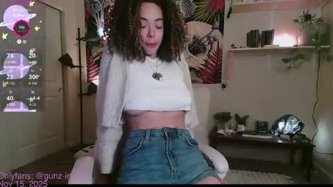 Kylie online show from 11-15-25, 04:58