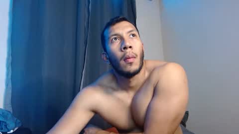 holl latino online show from 01-06-26, 02:04