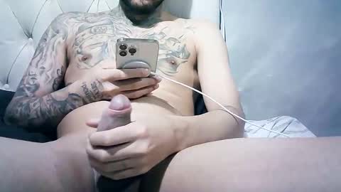 Snapshot of gustavo942493 chatting on 05-26-26, 06:59 gustavo942493 online show from 05-26-26, 06:59