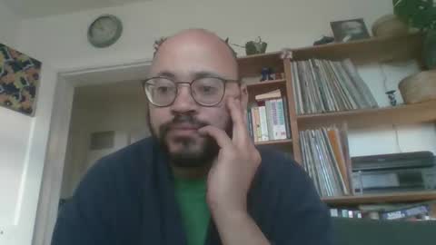 guy_wood15 online show from 12-04-25, 08:56