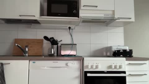 Snapshot of guyfromfinland1981 chatting on 11-22-25, 07:51 NaughtyFitHusband online show from 11-22-25, 07:51