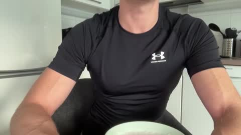 Snapshot of guyfromfinland1981 chatting on 11-23-25, 08:03 NaughtyFitHusband online show from 11-23-25, 08:03